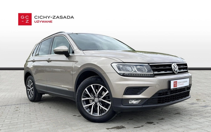 Volkswagen Tiguan cena 102900 przebieg: 79300, rok produkcji 2018 z Piaseczno małe 667